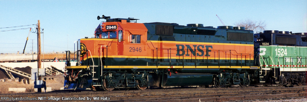 BNSF GP39-2 2946